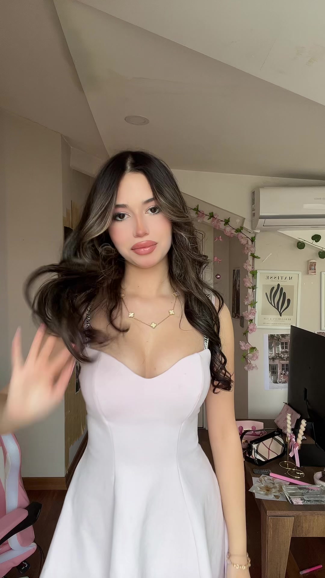 @&Ouml;zge