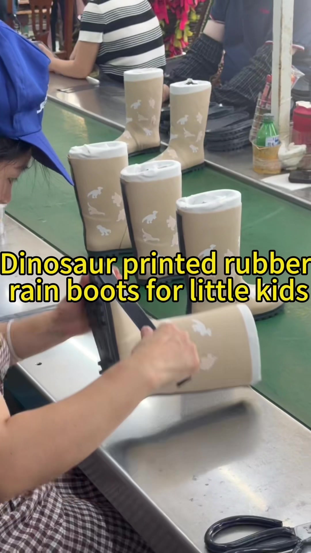 @Yixiu rainboot