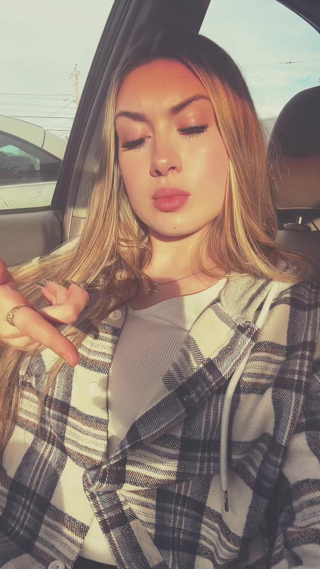 @alexia🦋.