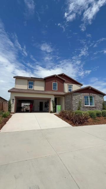 @Akta | Family Realtor®
