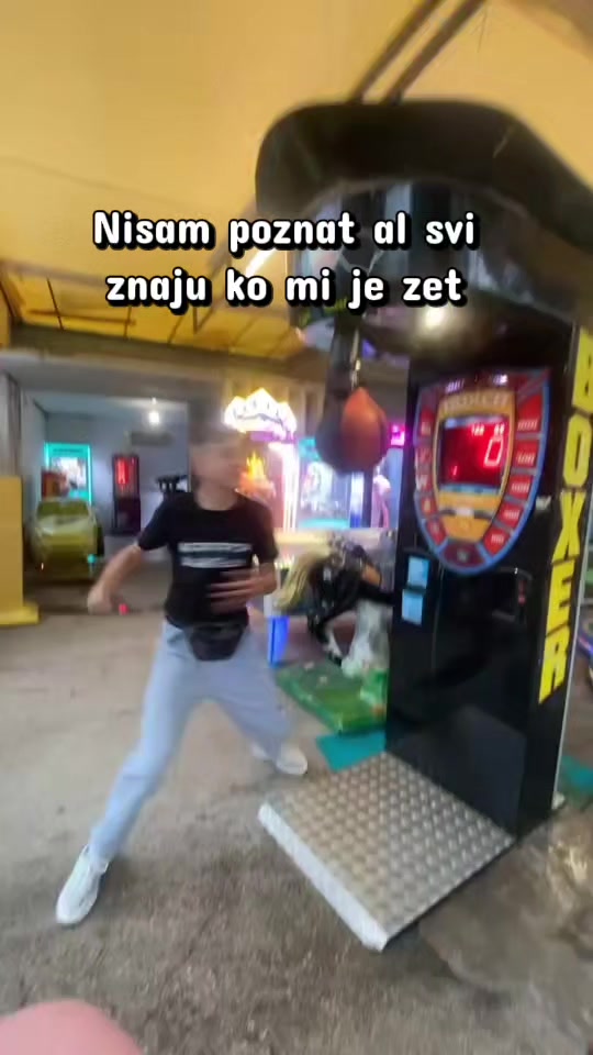 @NoćniMomak