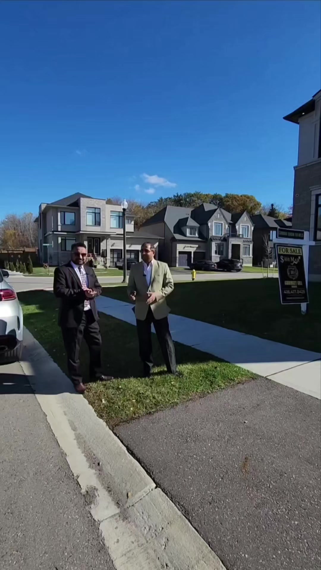 @GILL 22G real estate broker