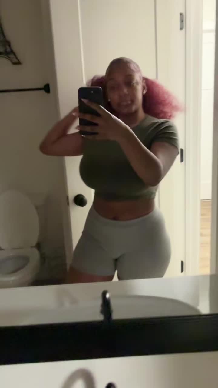 @chloedihnala