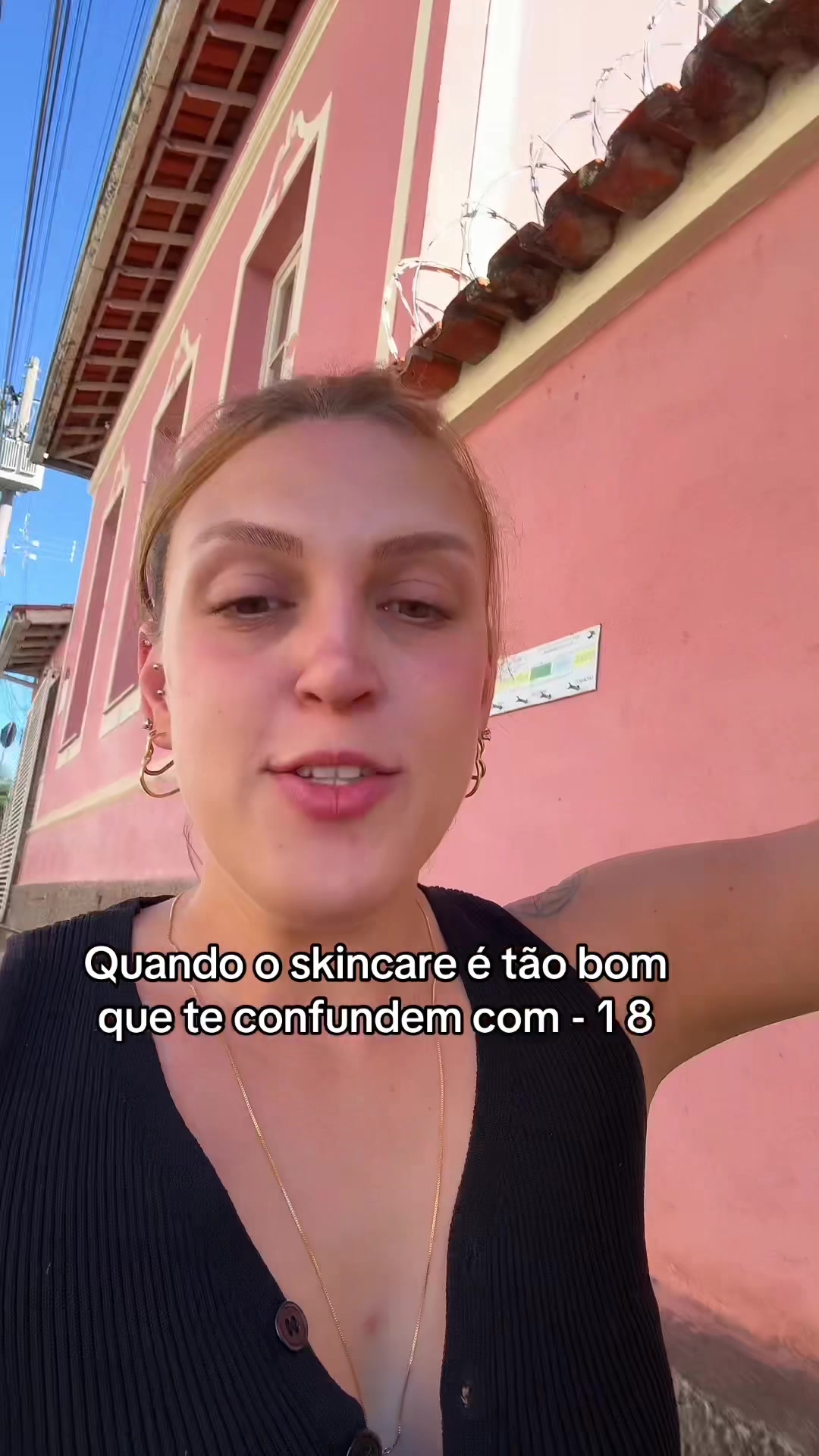 @Lari Aranha 🕷️