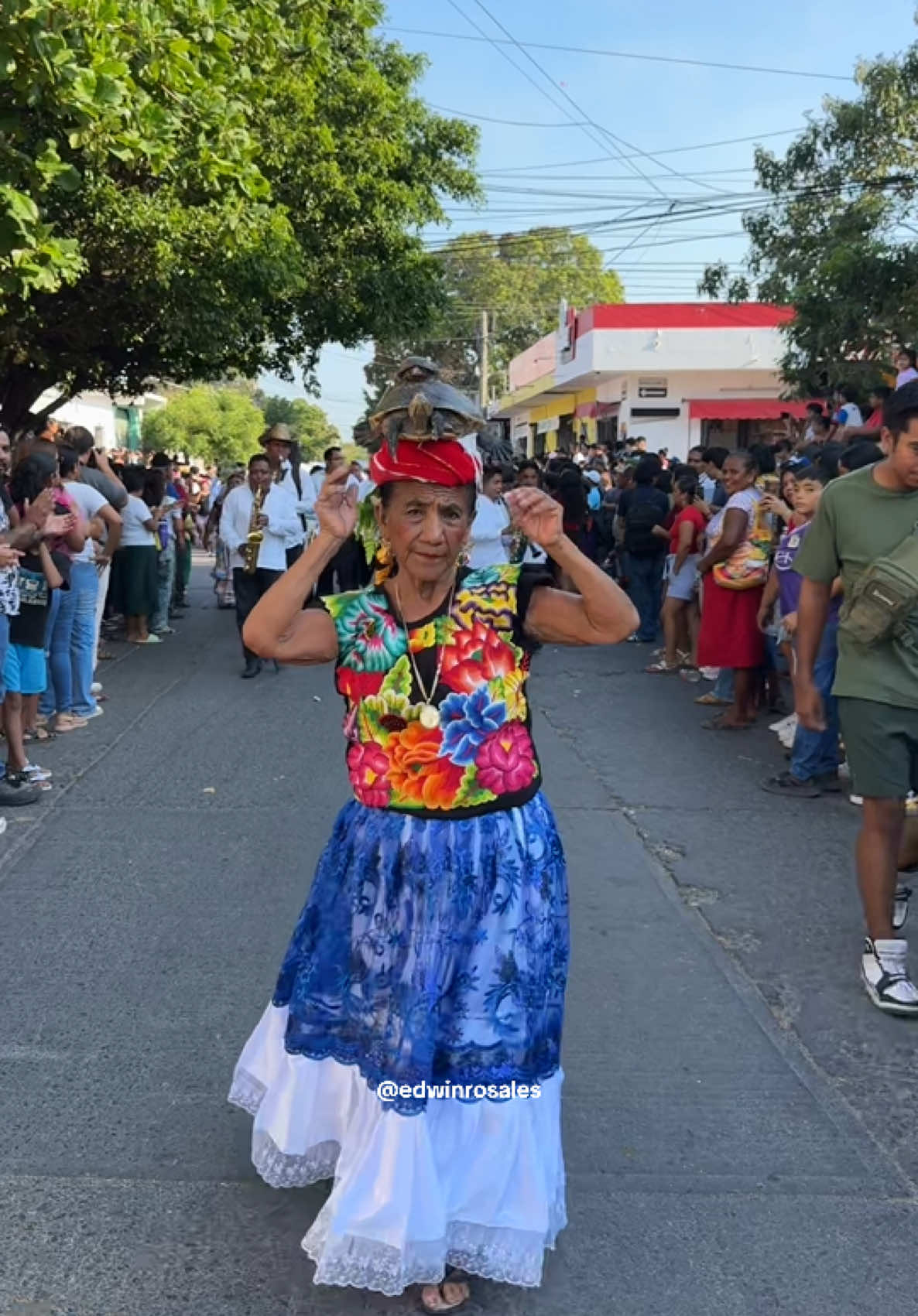 @Edwin Rosales 🇲🇽