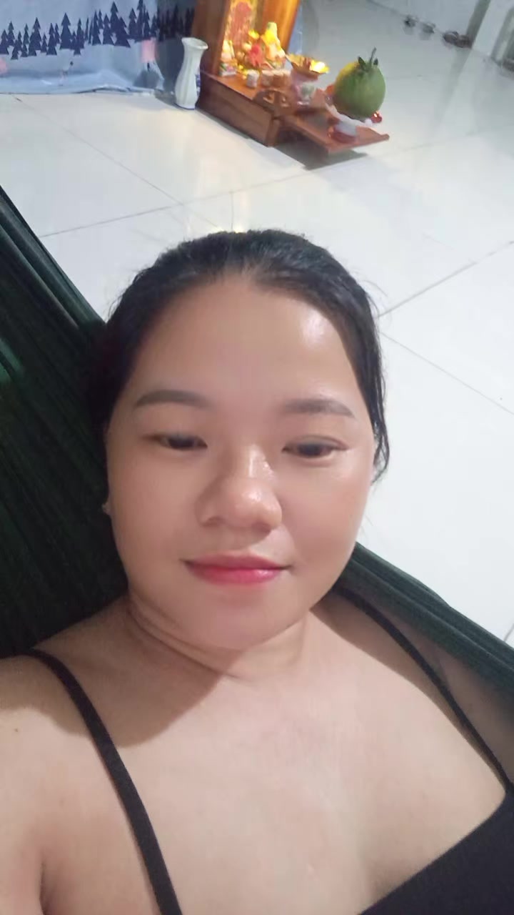 @🌹🎀Thu Thùy 76🎀🌹