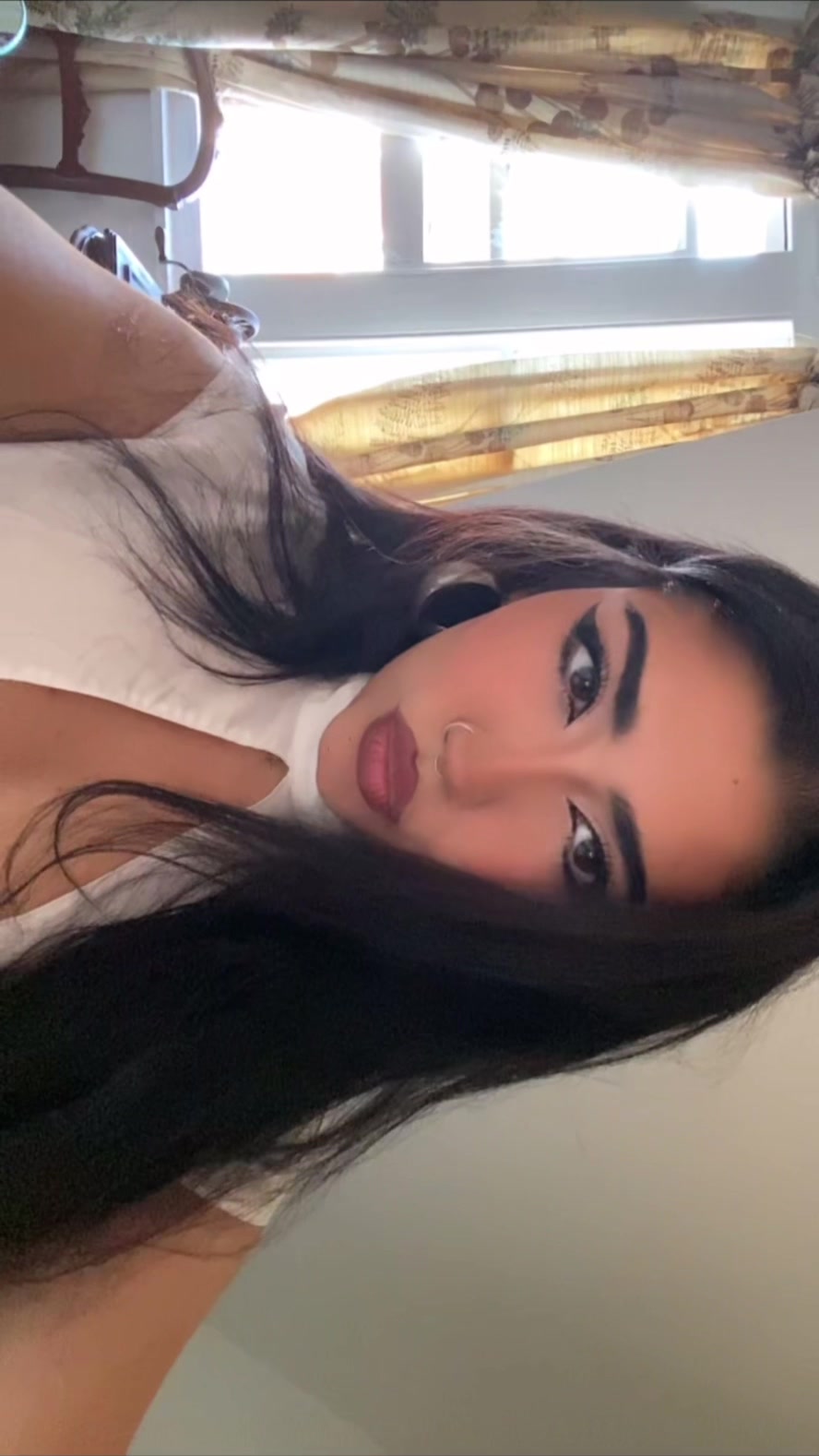 @tania