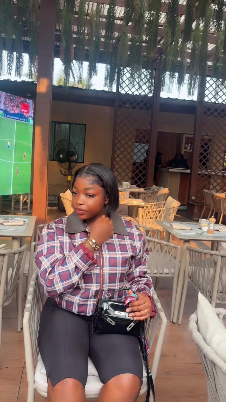 @Thesi de tous😘❤️🥰 ✌️