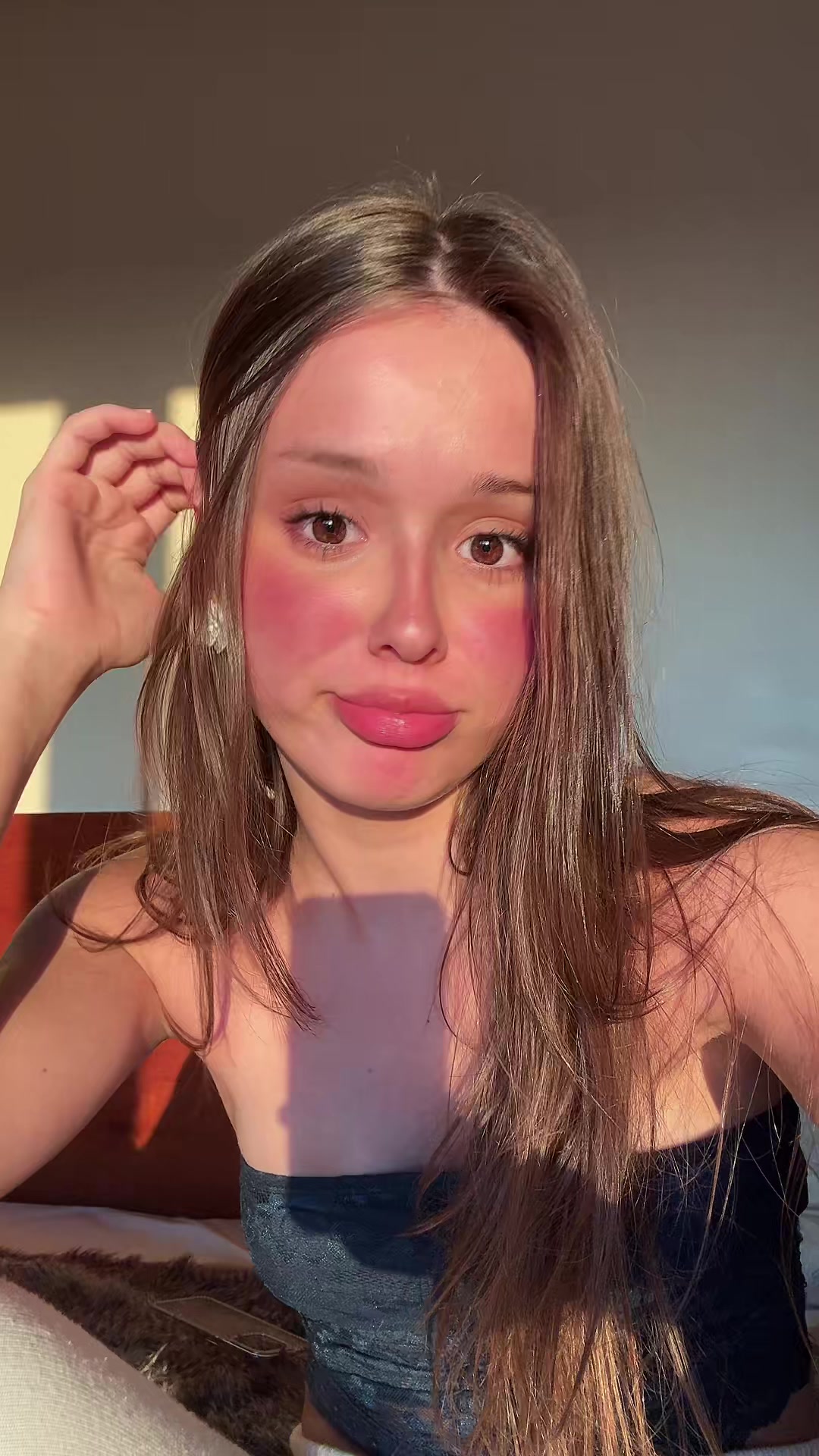 @<3