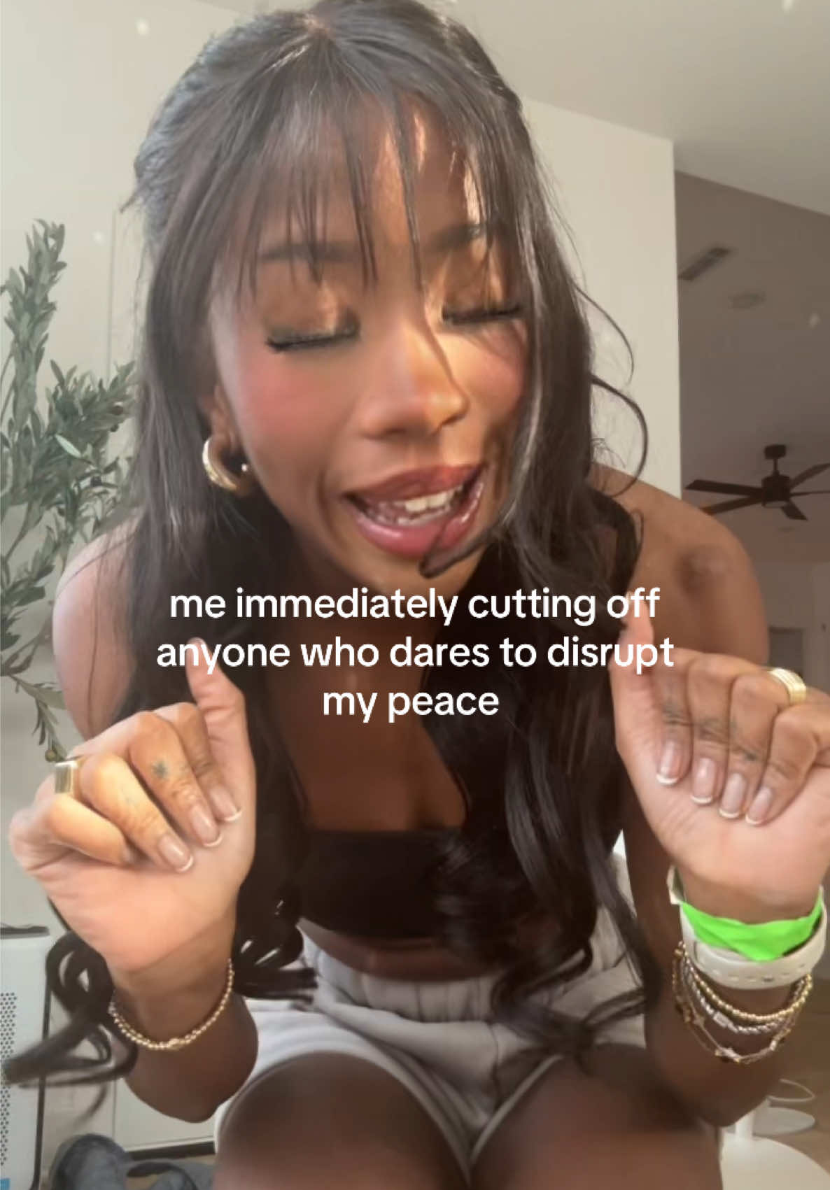 @_bad.gal.bri