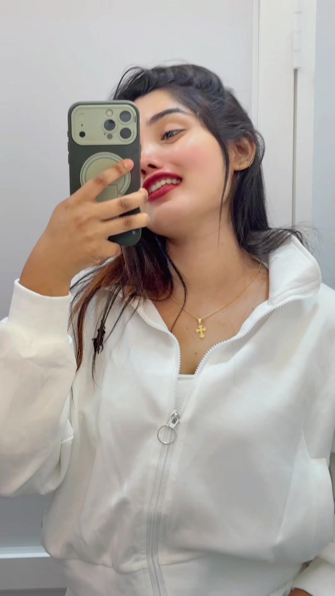 @Chathu Herath 🦋