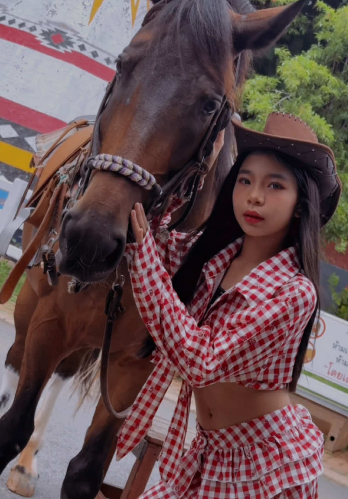 @Khunkik