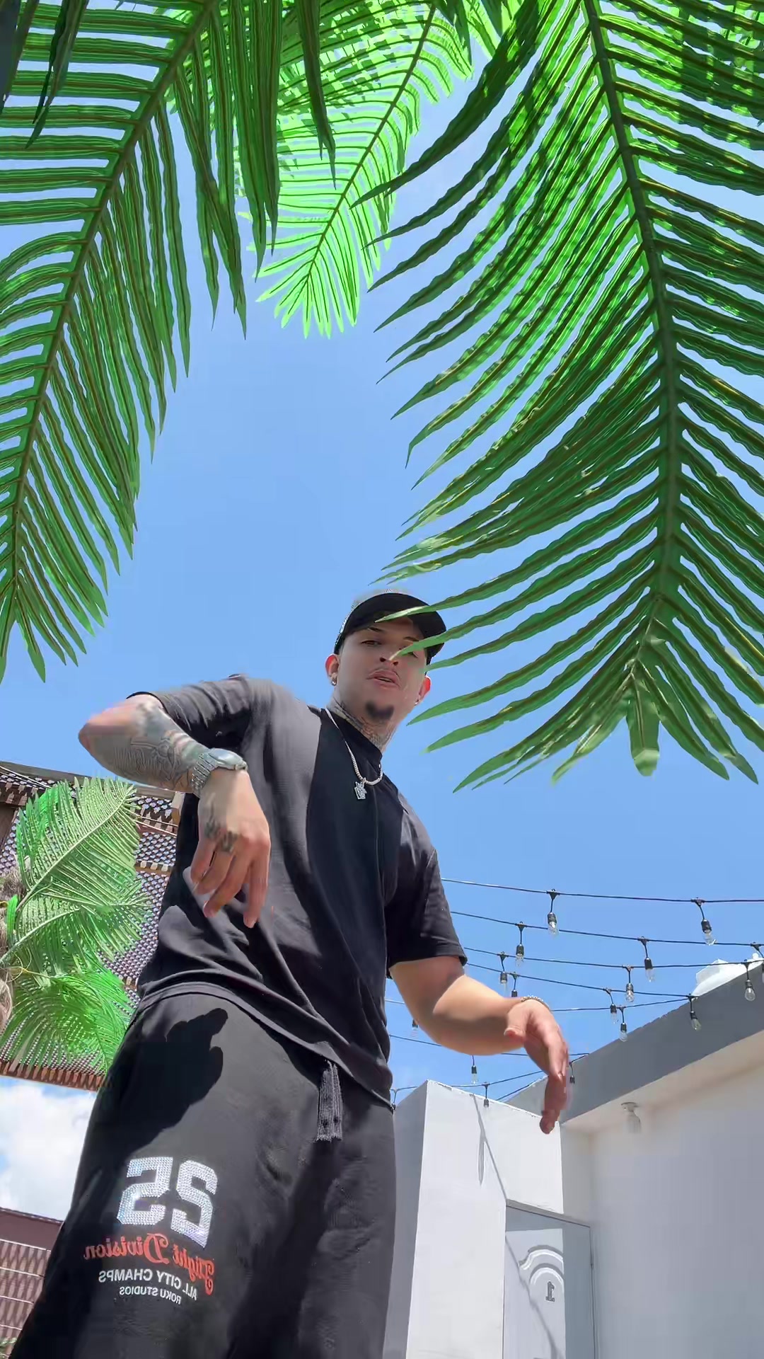 @JeyOne