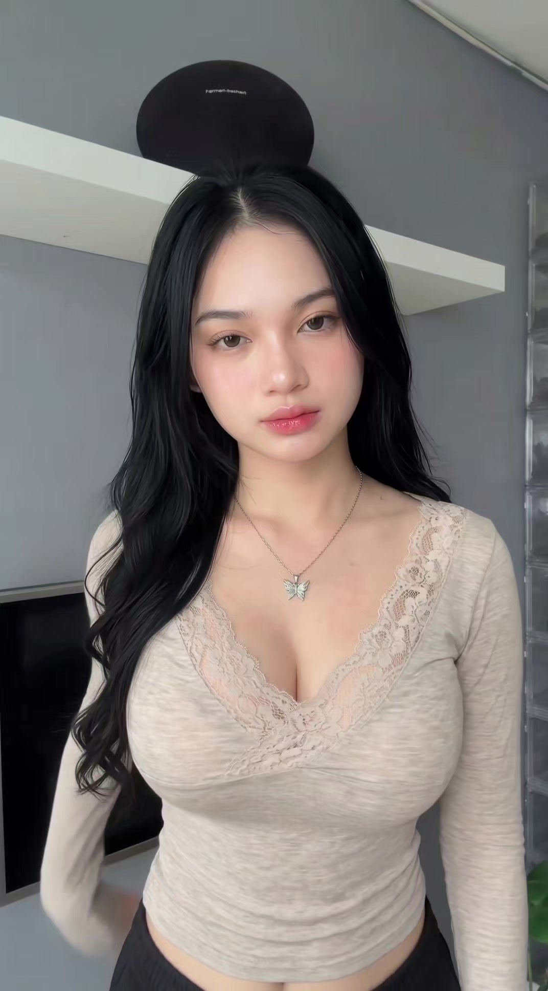 @flora0ne
