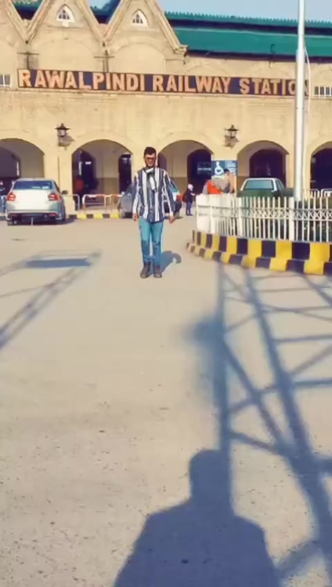 @🦋Muneeb Ali🦋