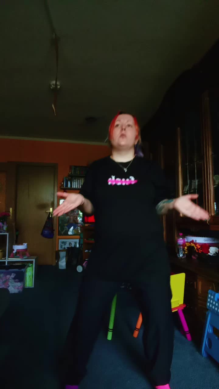 @Rainbowshit13🌺