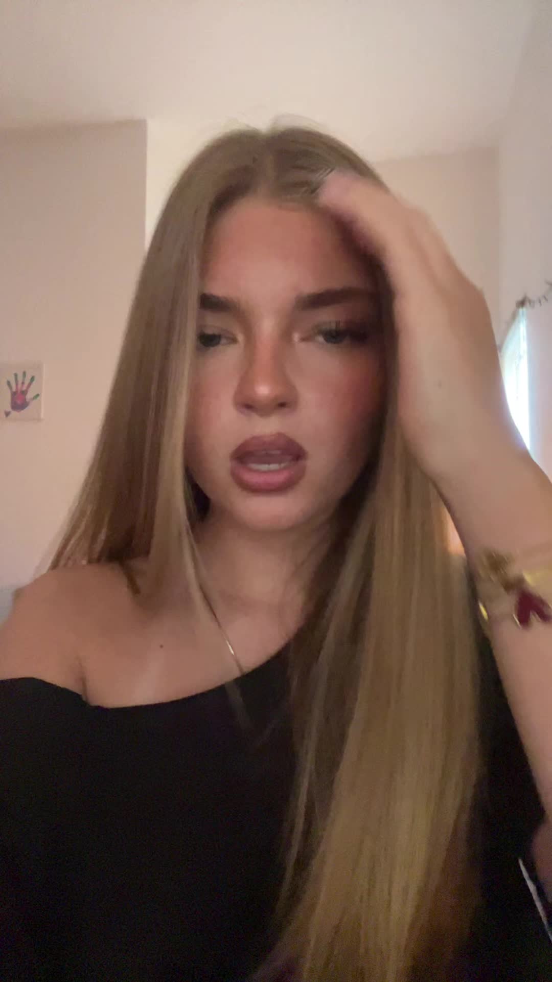 @🦊