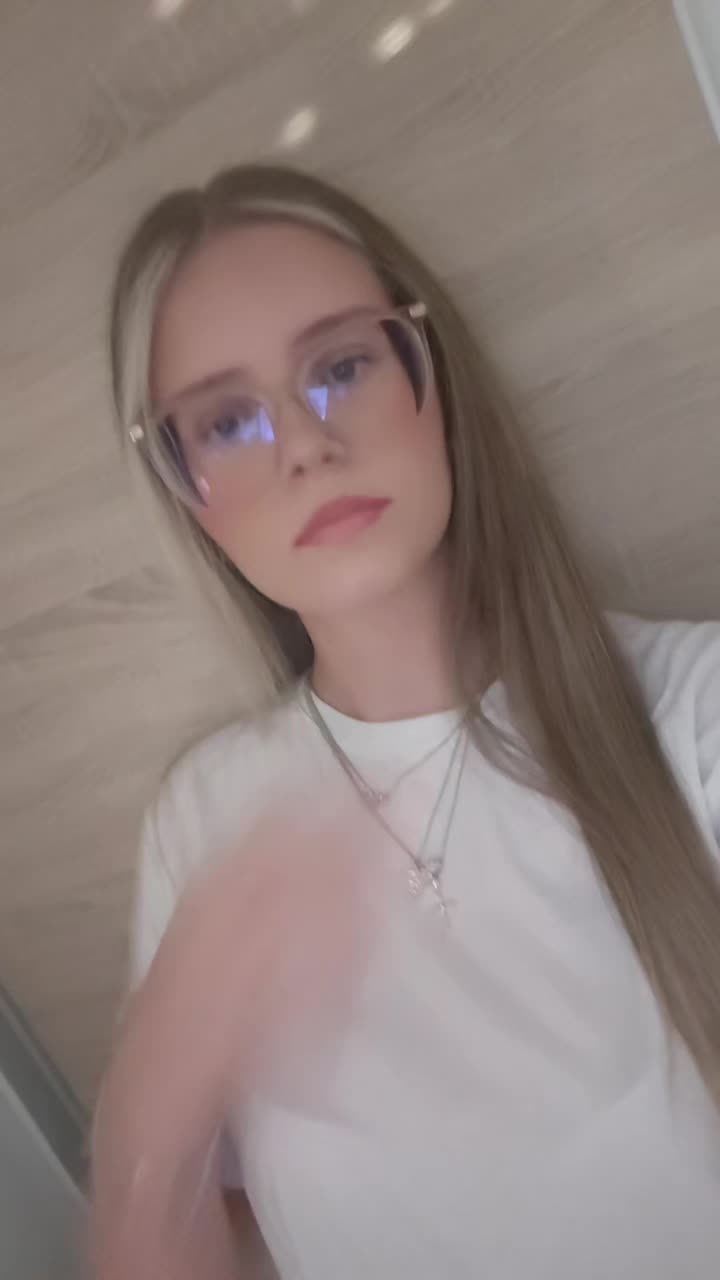 @Elisa🪷