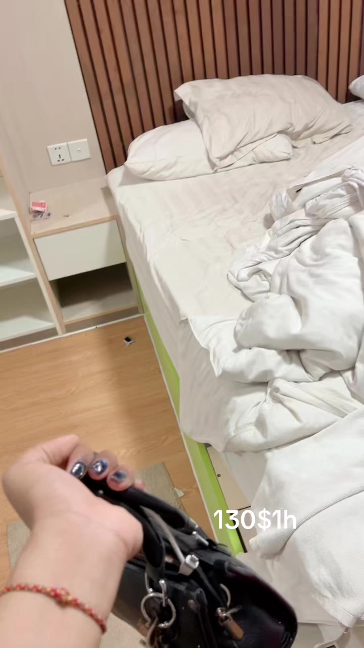 @Hi
