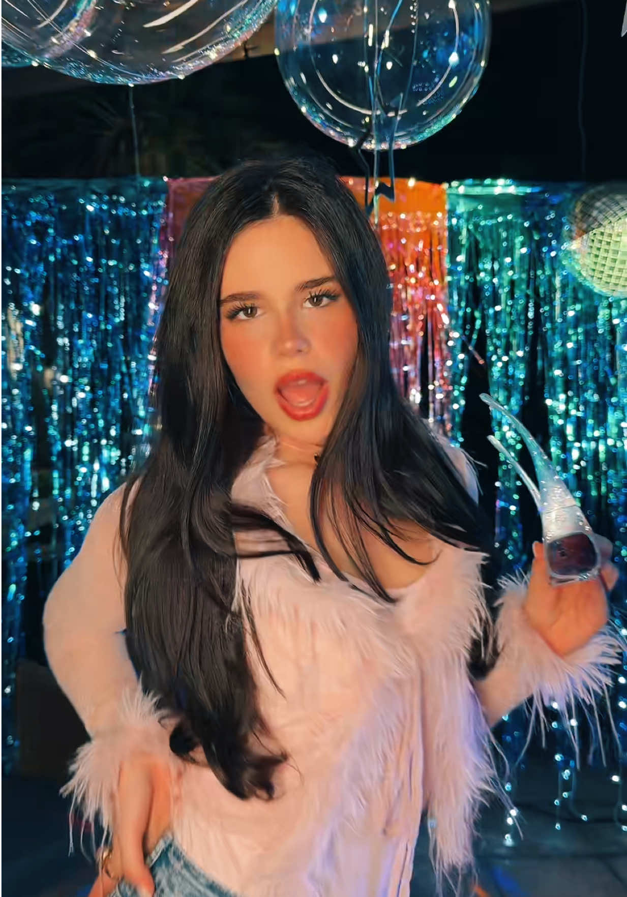 @Luara