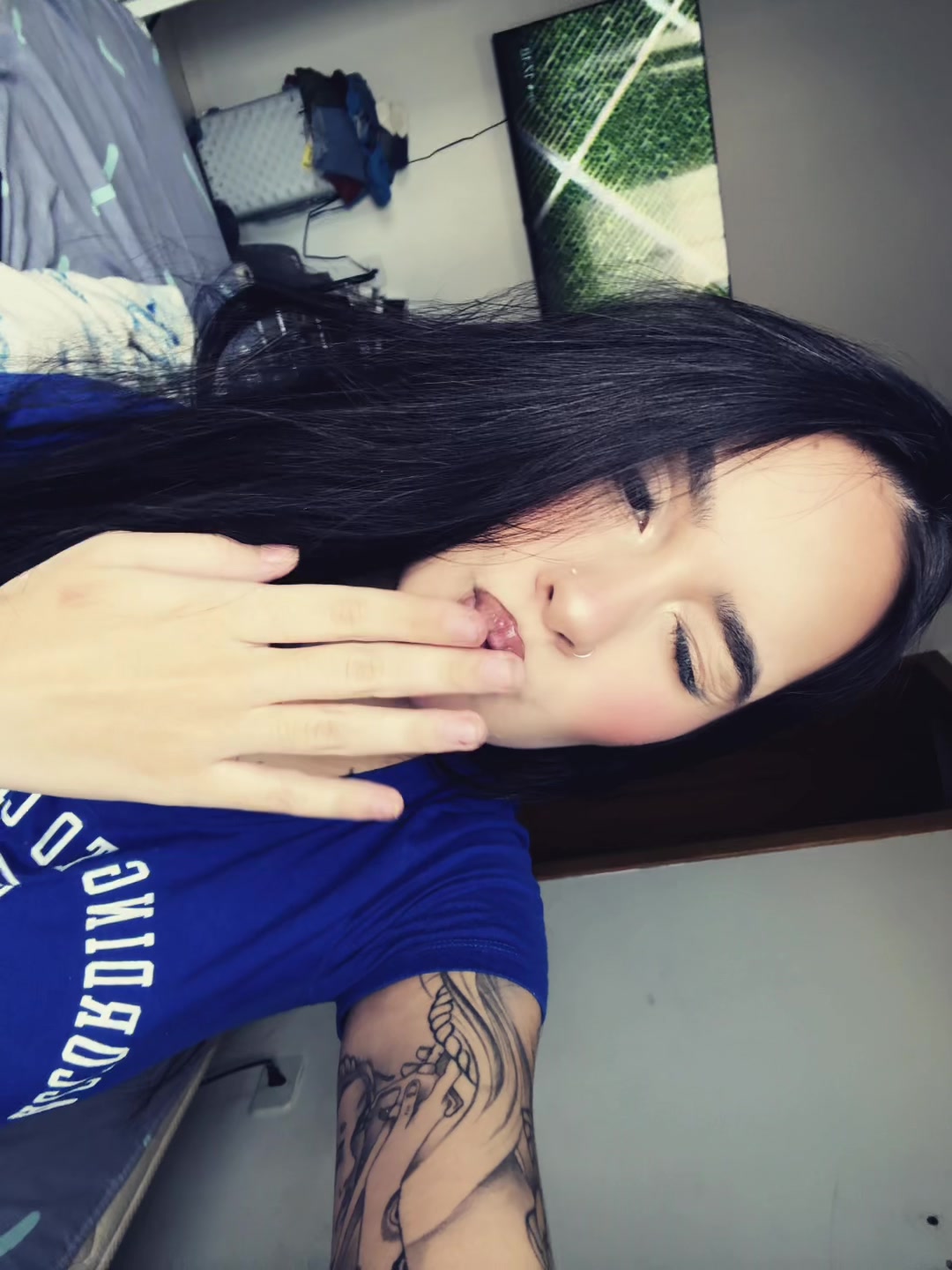 @anna
