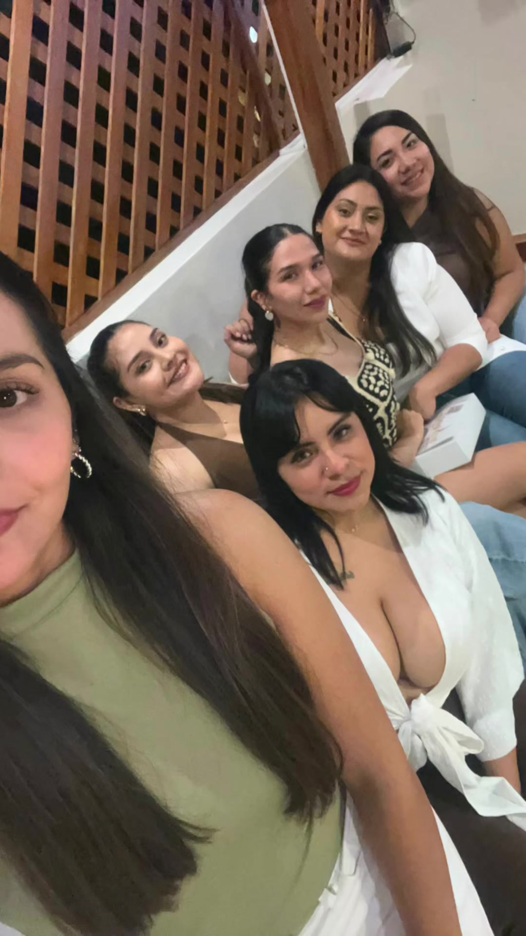 @LA CURVY 🦋