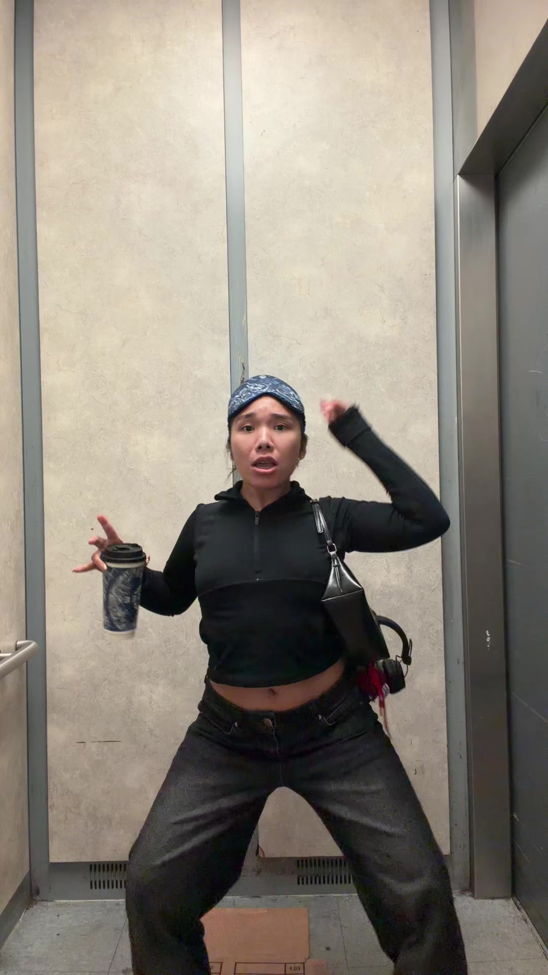 @__abyvillalobos_