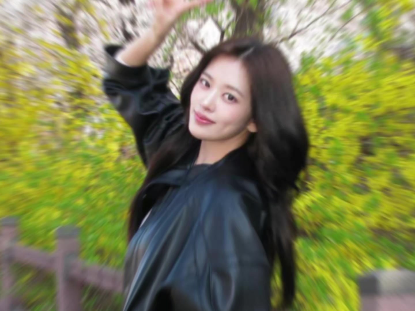 @Yujin