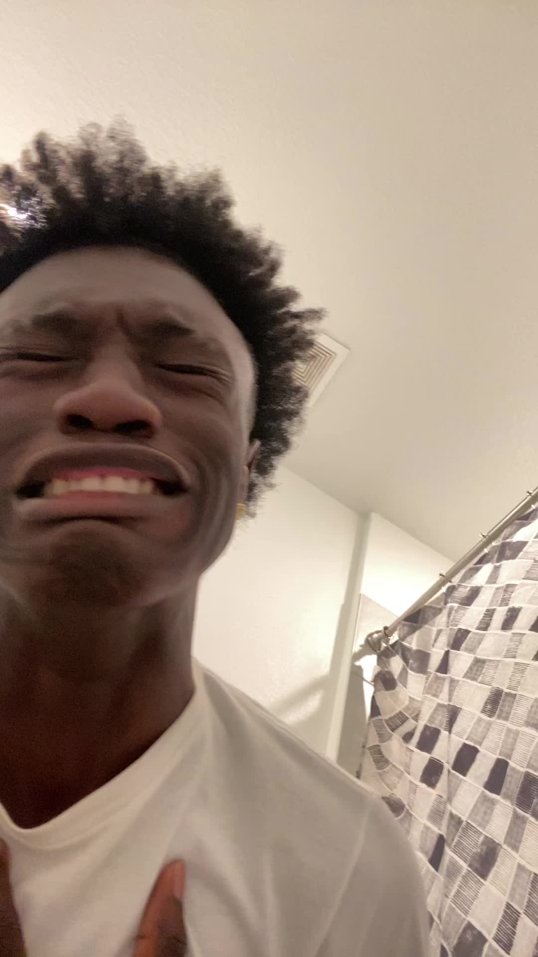 @moyo