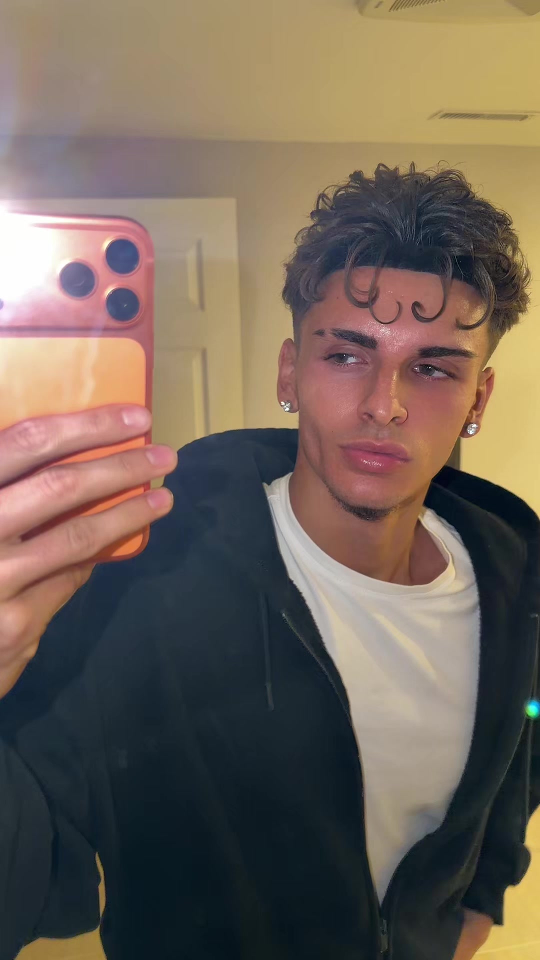 @chris.nikoo