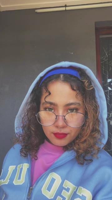 @curly chloë 🏳️🌈