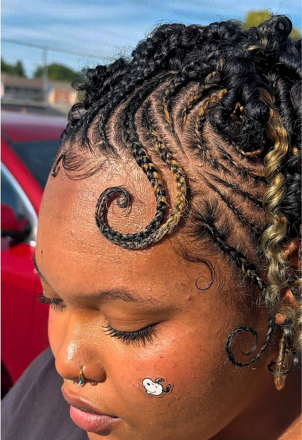 @Indy’s #1 Natural Stylist ✴︎