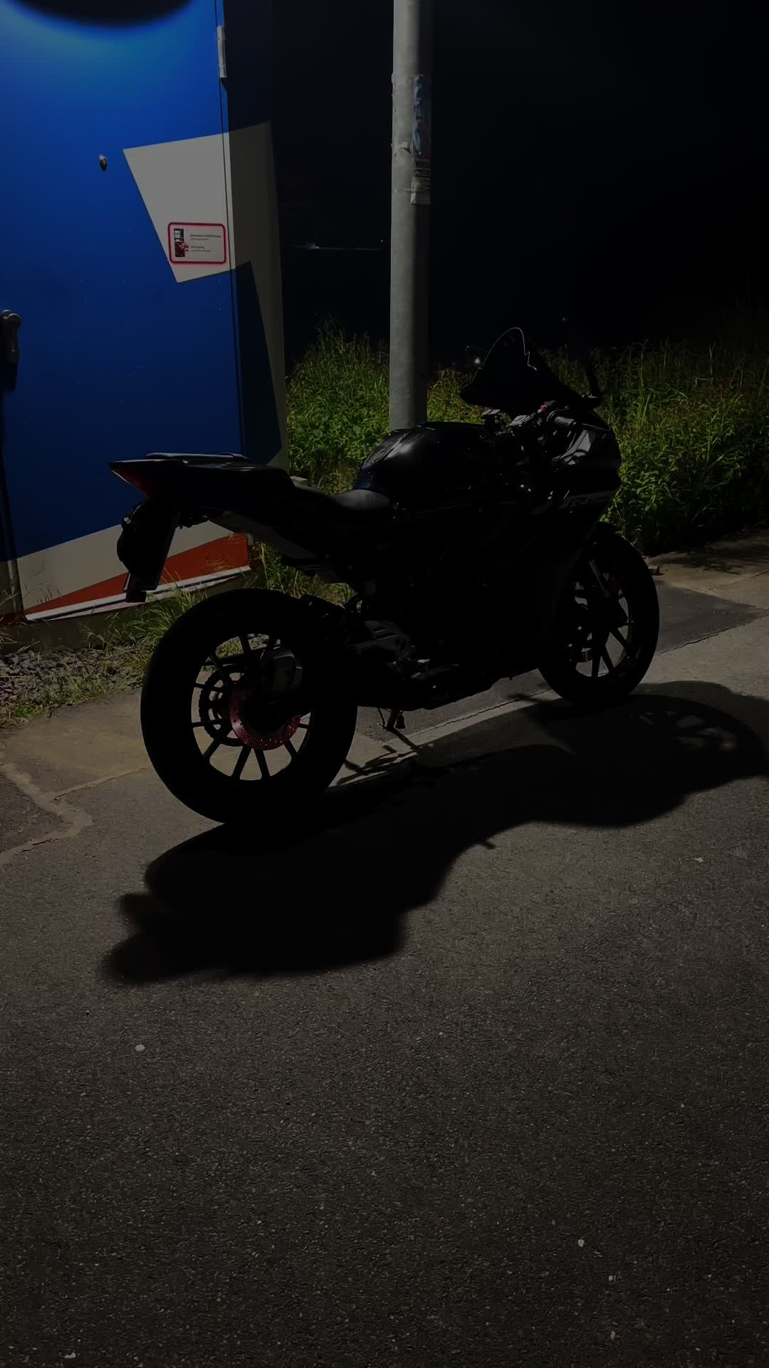 @motoyzfr