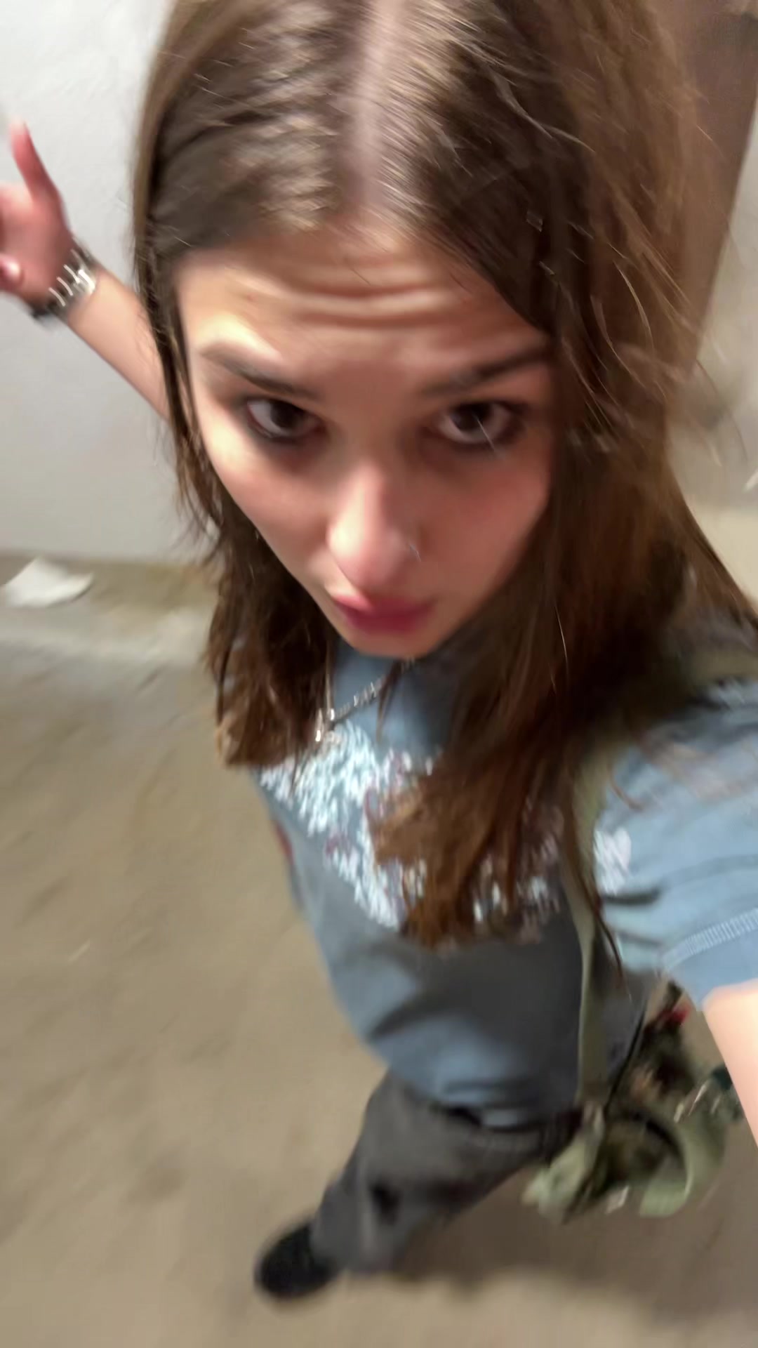 @😒