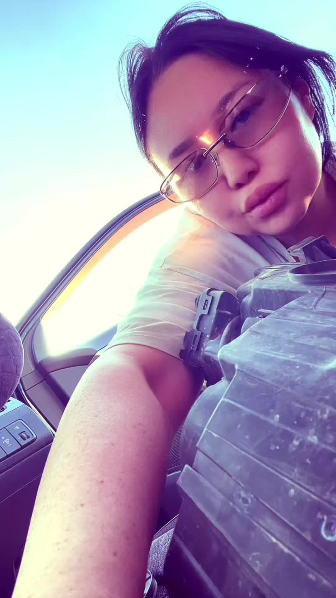 @Demi