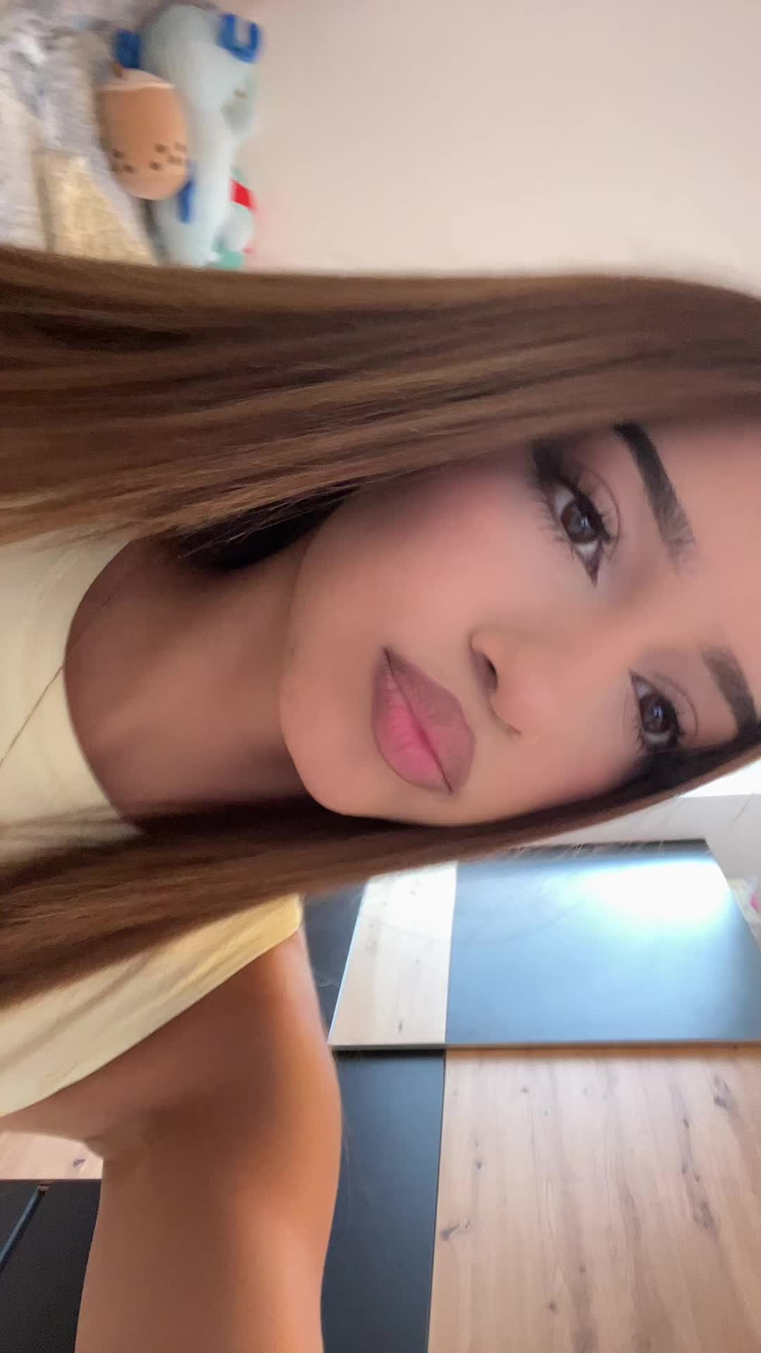 @𝟕