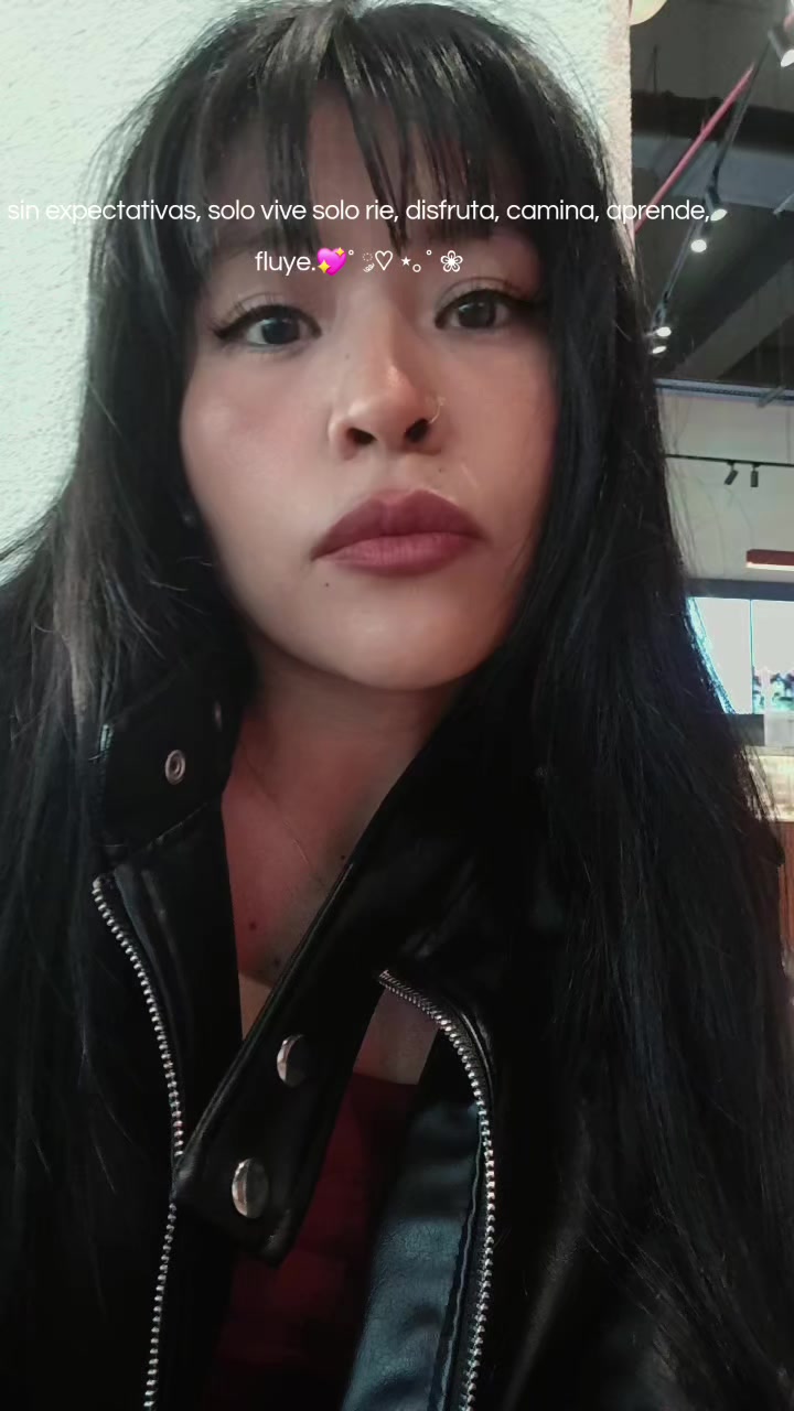@𝙉𝙞𝙣𝙛𝙖 🦋⃤
