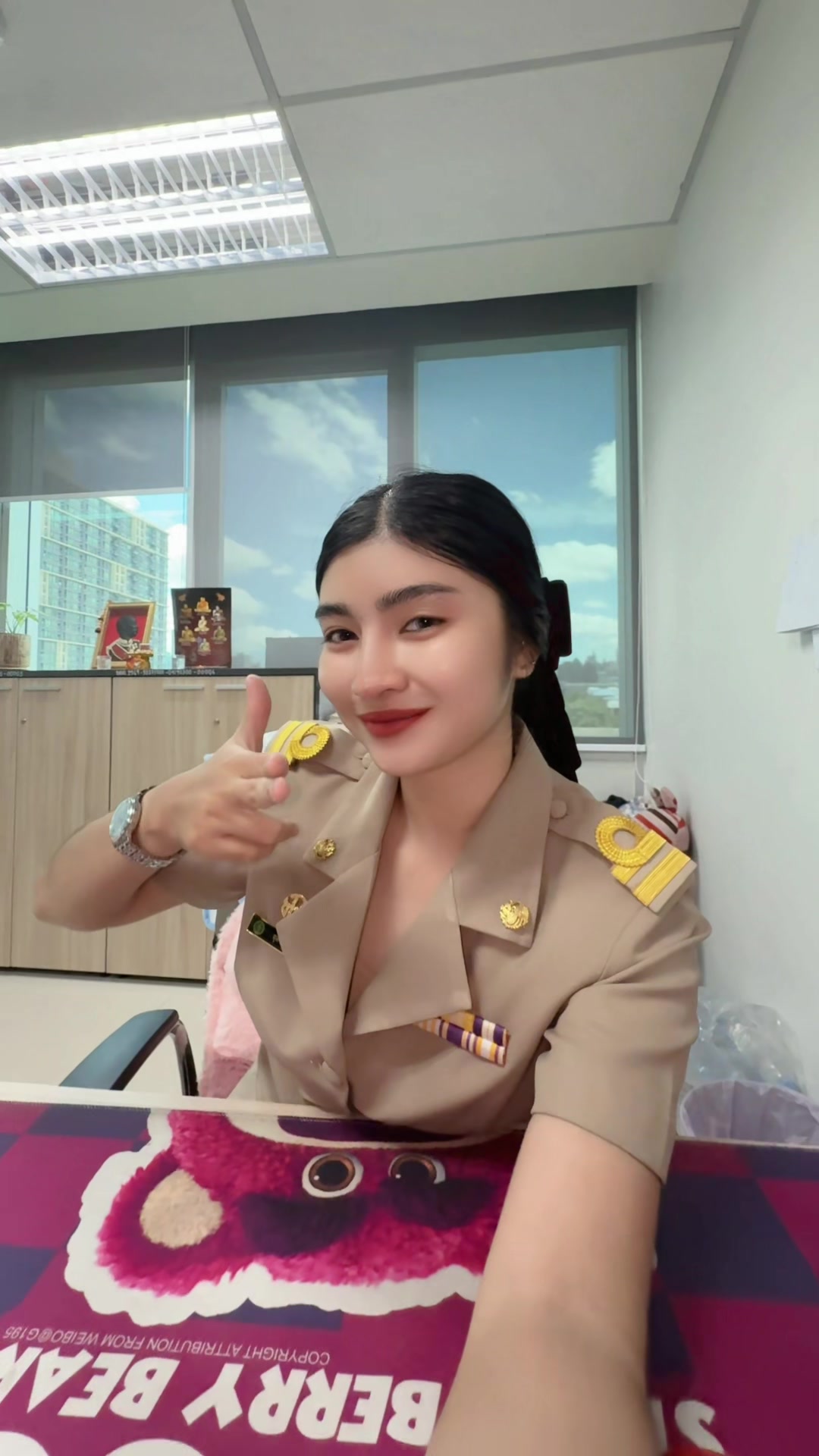@ชื่ออุ้ม แต่เพื่อนเรียกอีสวยยย