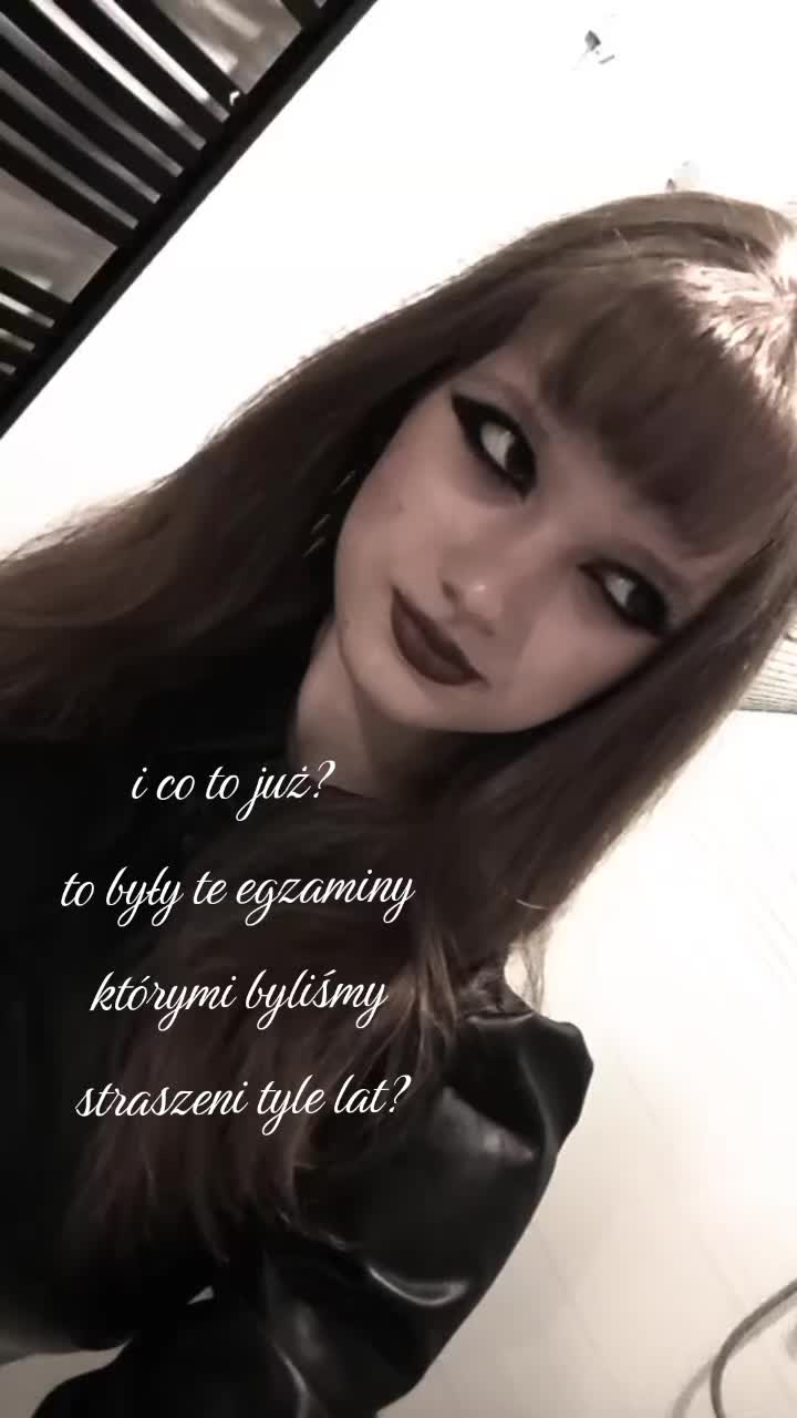 @𝔯𝔬𝔠𝔨 𝔤𝔦𝔯𝔩 🎸⭐