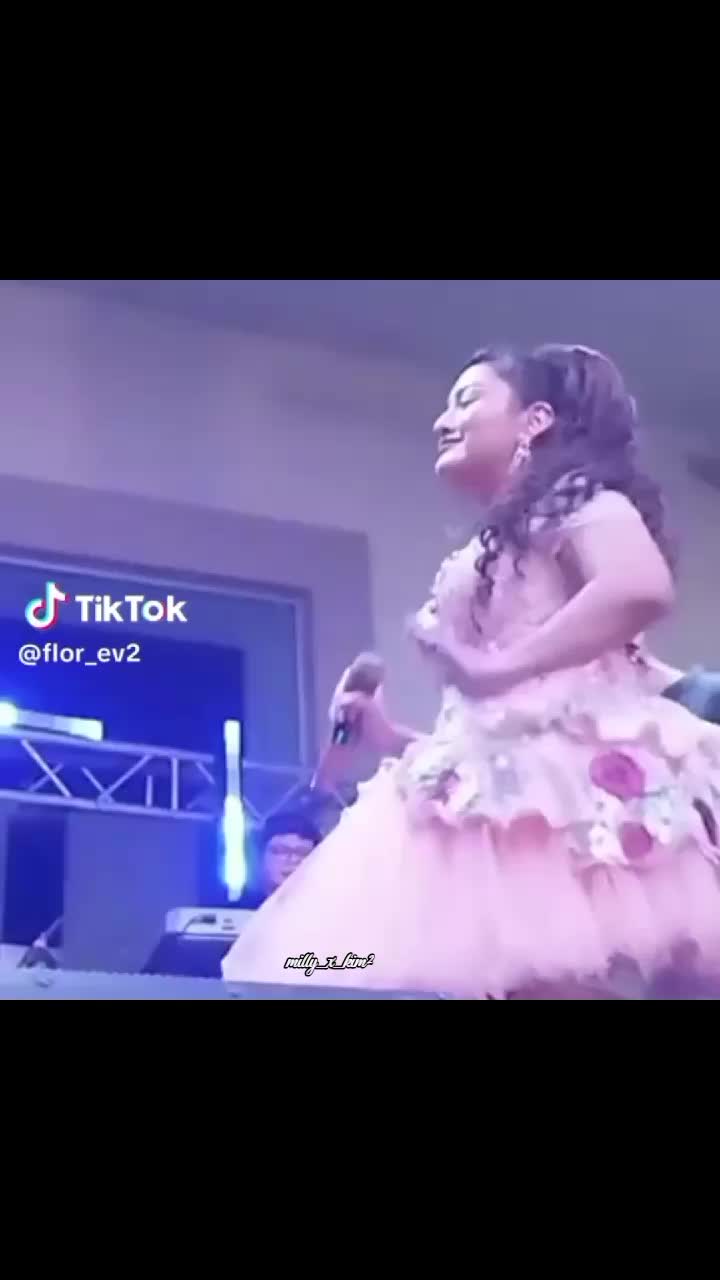 @Flor✨️💫