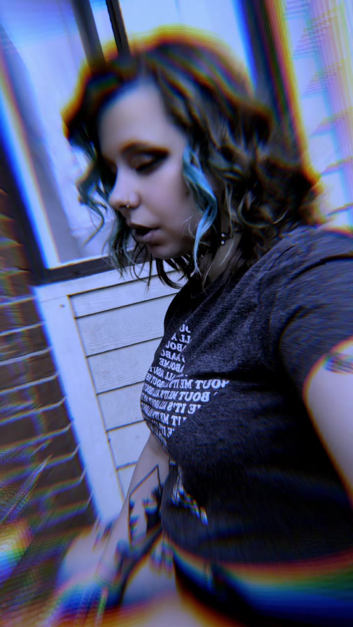 @Buzzedqueen🍉