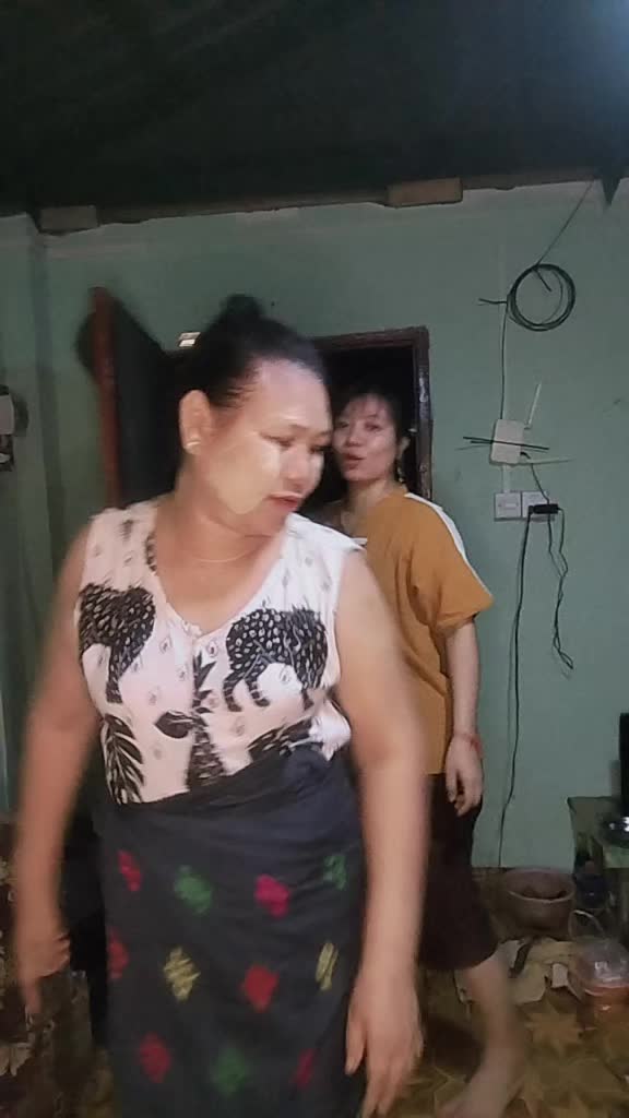 @Angelဘိုကလေးသူလေး👩🏼👩🏻