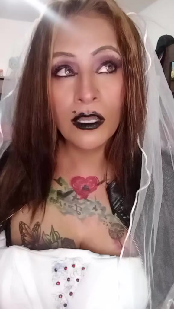 @@®@ ®€¥€$♐