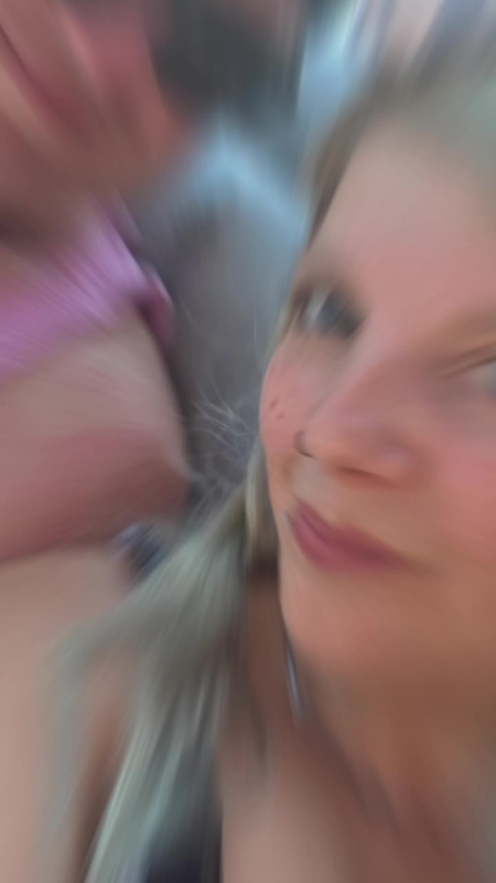 @_Nina_Koenig