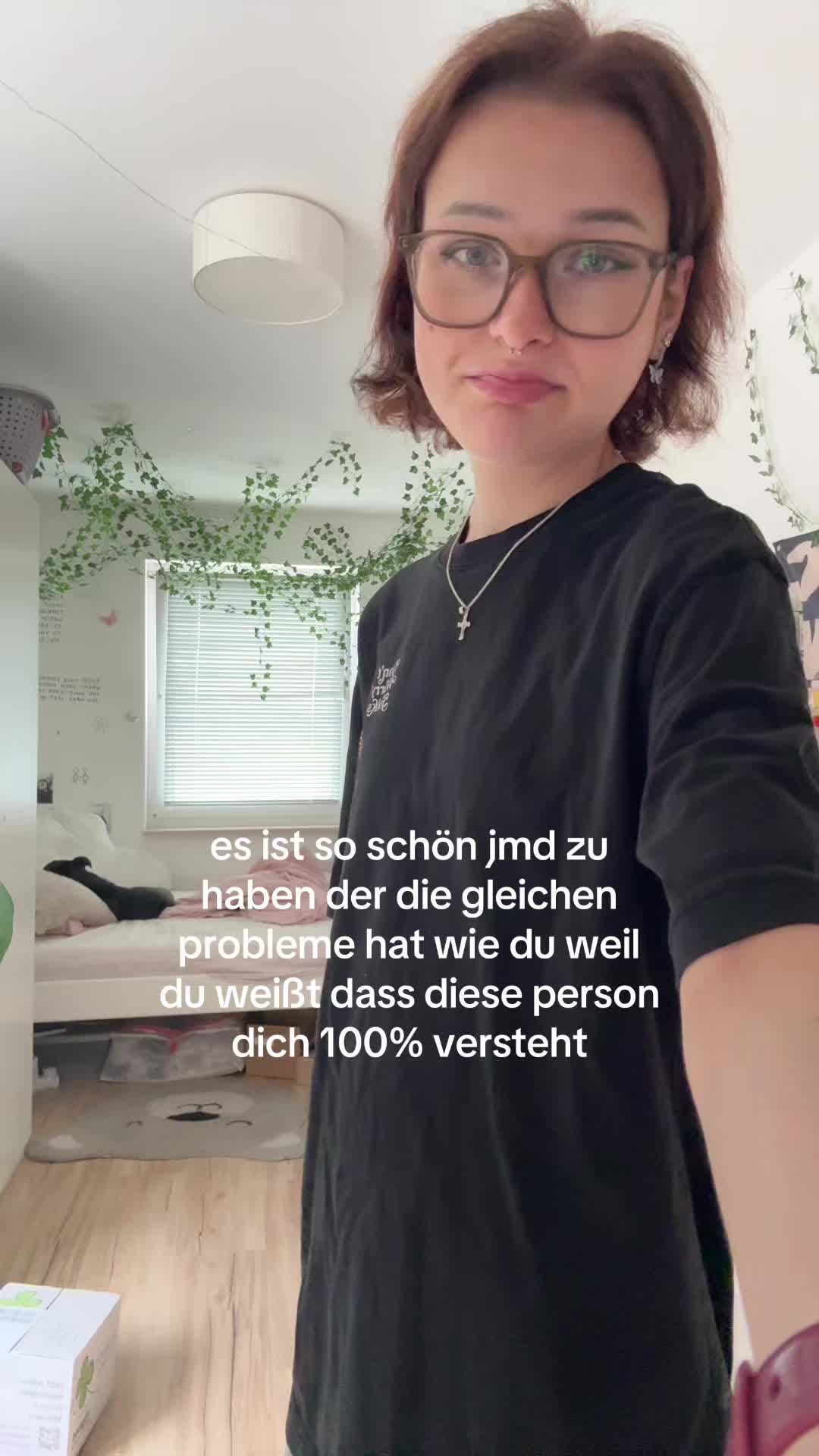 @￴