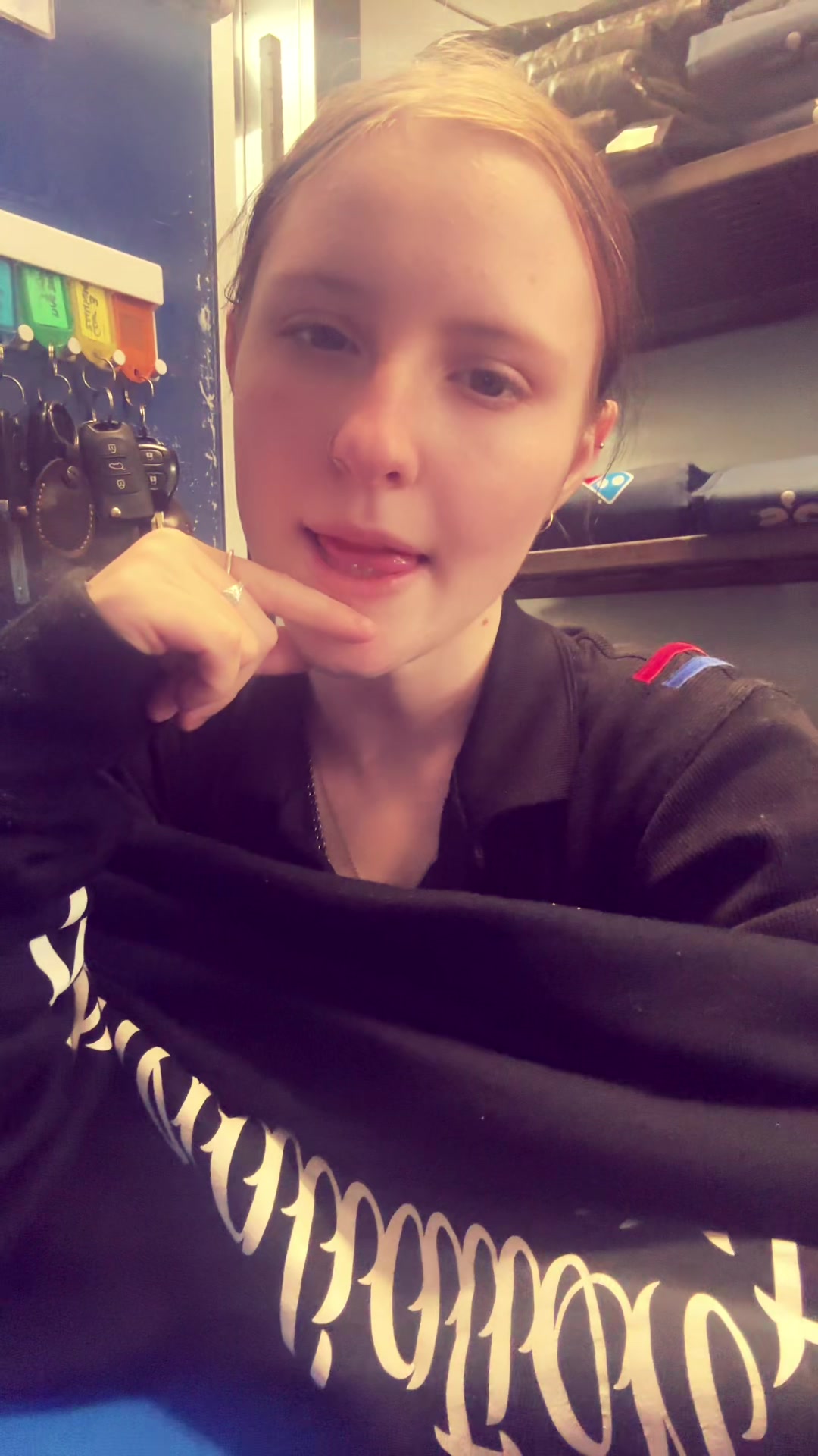 @Usxr_XKRRI