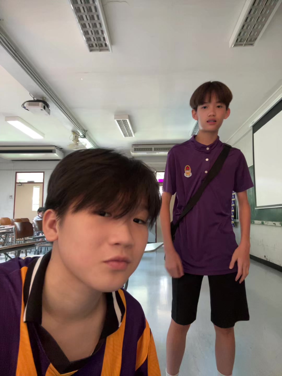@ตอตง