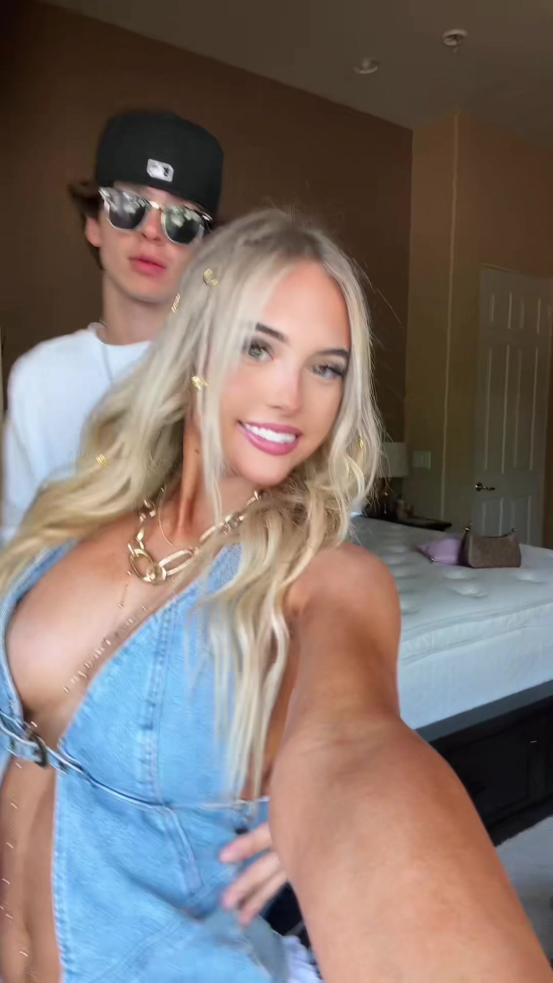 @LO