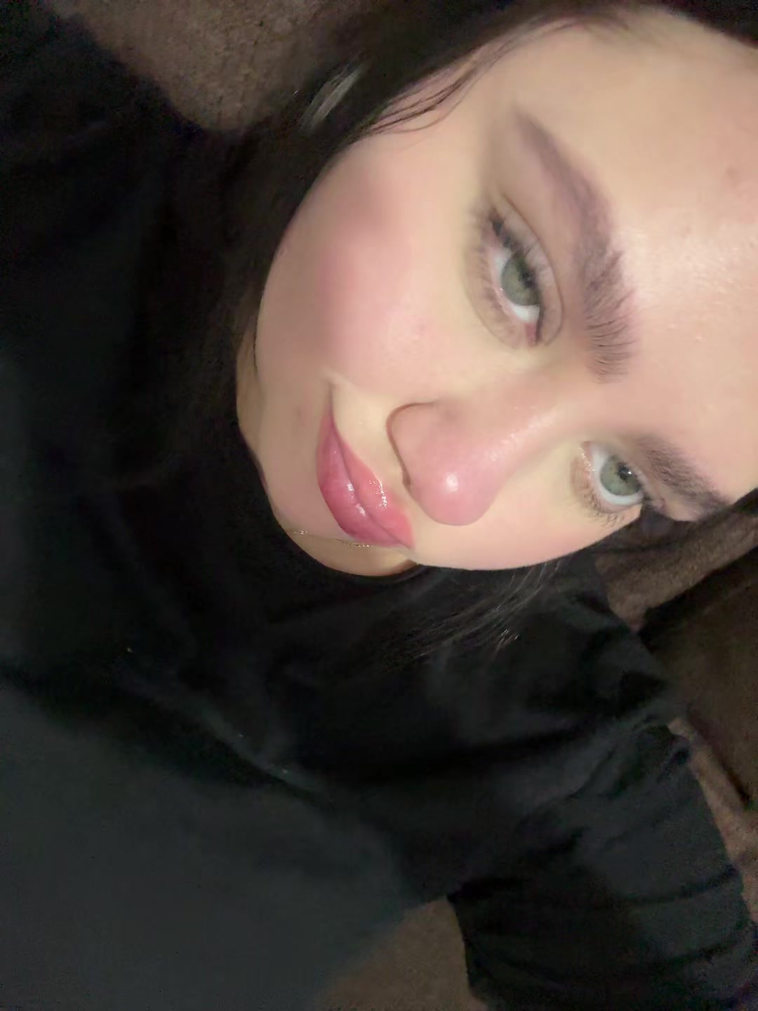 @d o m i n i q u e