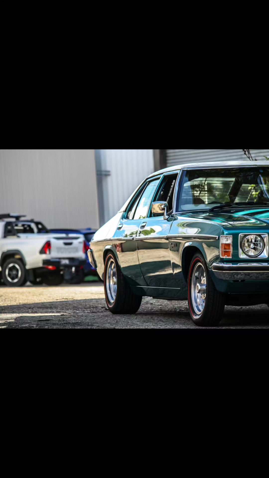 @Offical Laidoutwhitewalls Page
